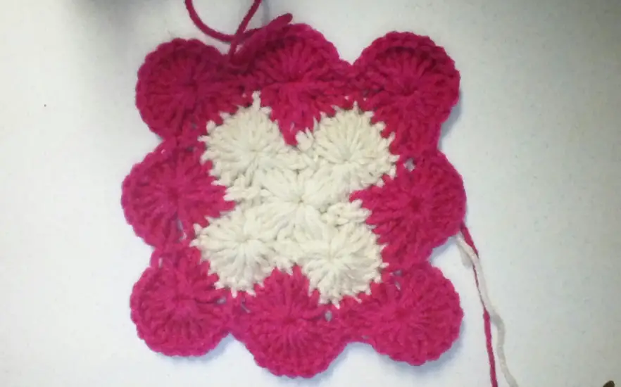 How to Crochet the Catherine Wheel Square Pattern